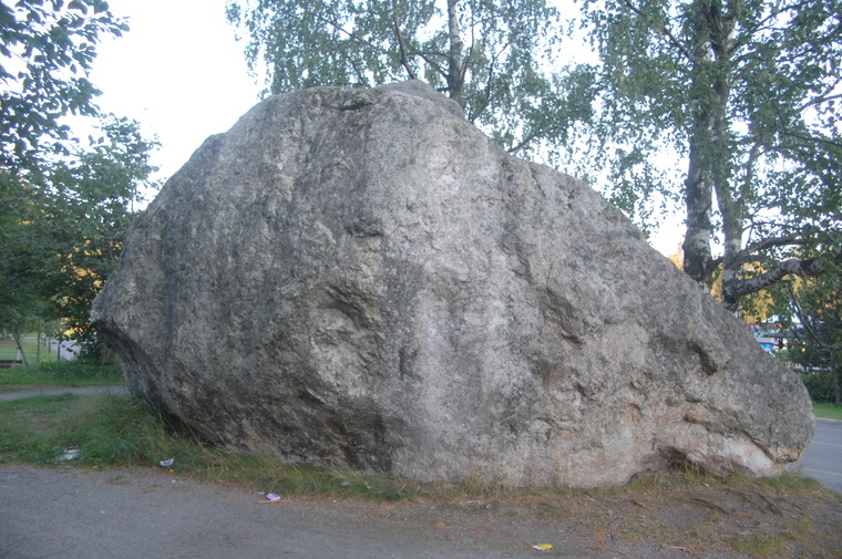 Rauhalahden kivi