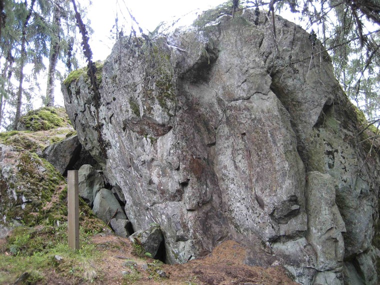 Luonnonrauha-kulmaus