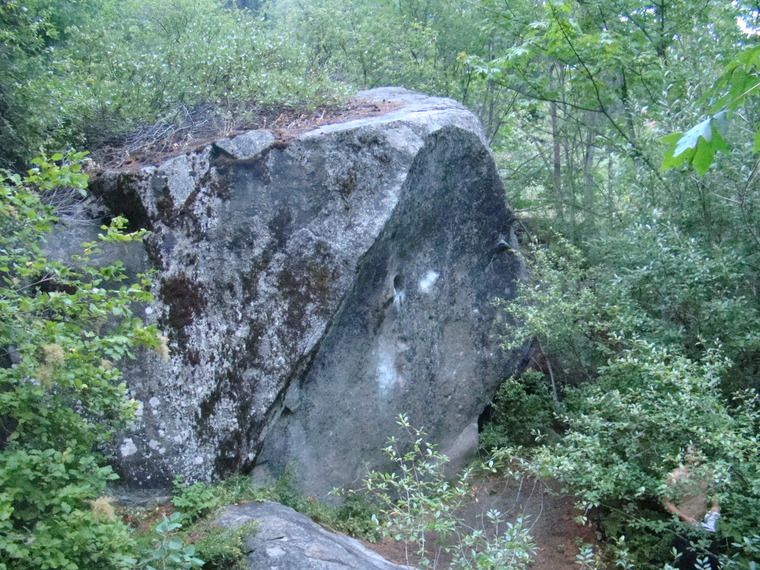 Straightaway Boulders