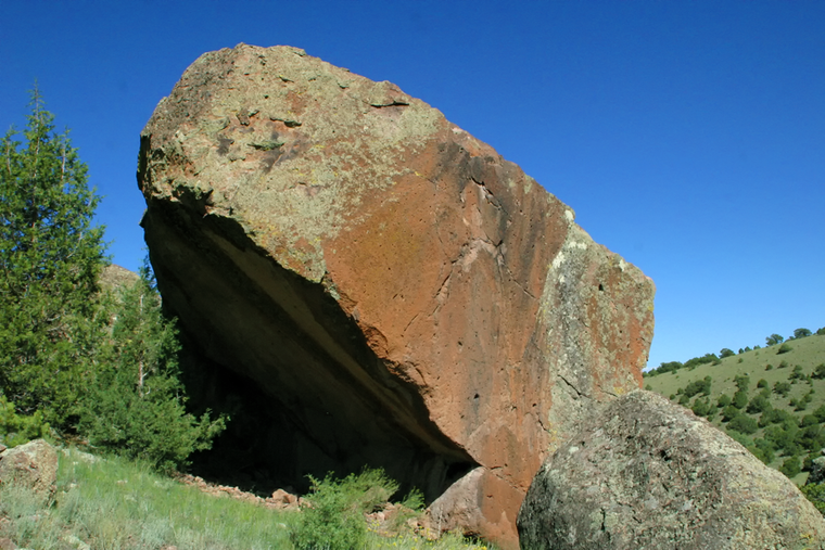 Peacock Boulder