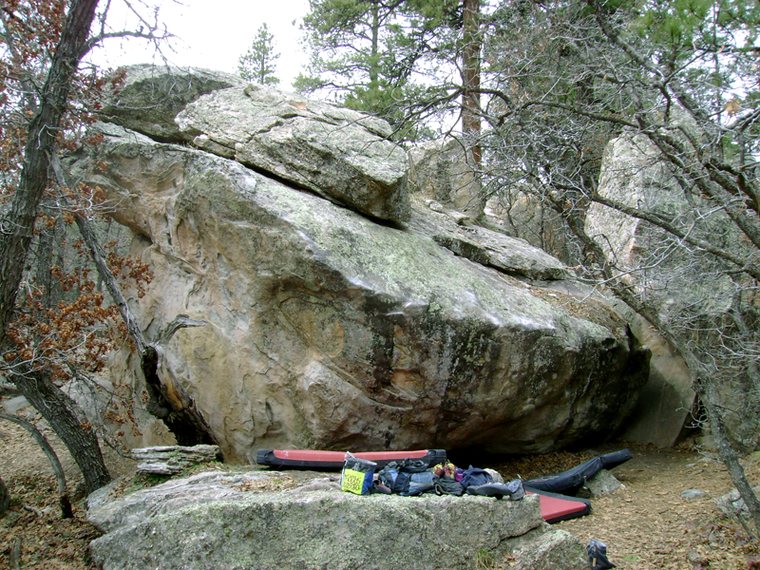 Bleeding Lip Boulder