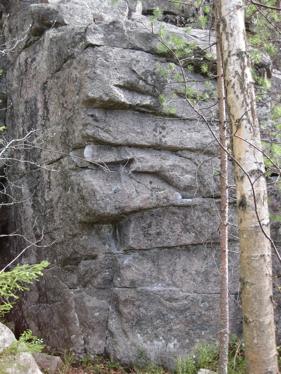 Lower wall