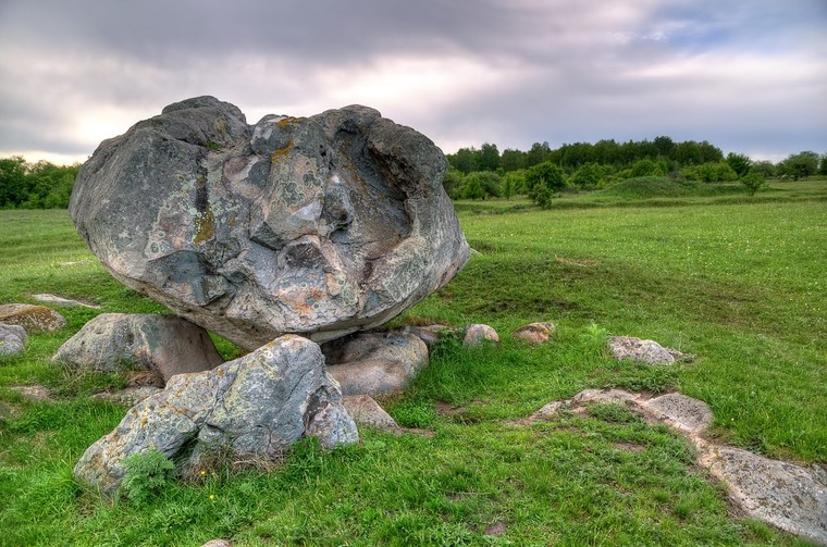 Конь-Камень