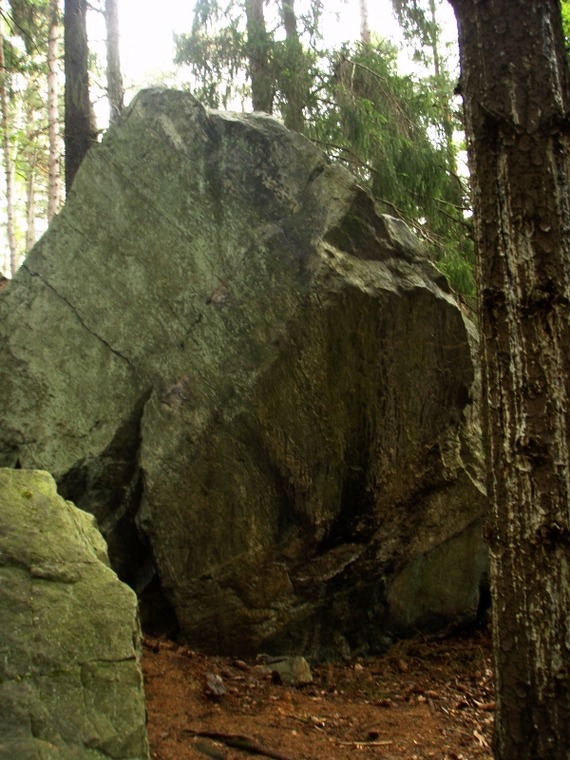 Ängbyplans Boulder