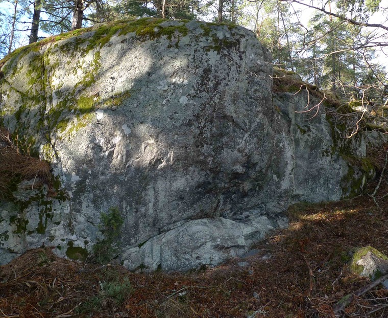 Dog Rock boulder
