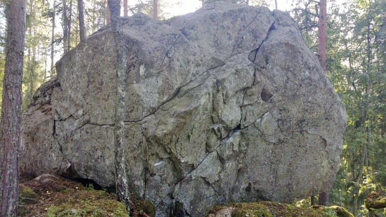 Limbokivi (se isoin niistä)