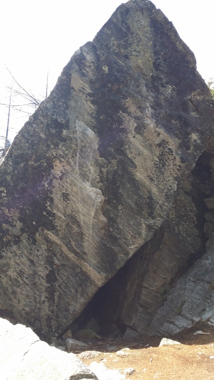 Cave Dweller Boulders