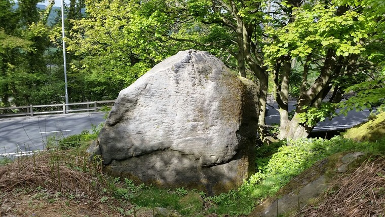 Wall Boulder (South Face Arete)