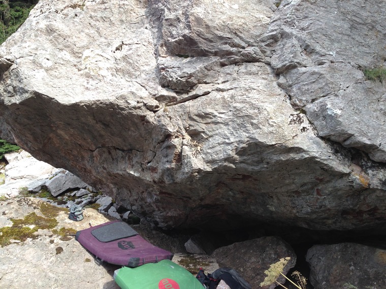 Between the Showers bloc