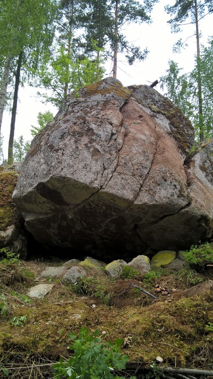 Rapalantien kattokivi