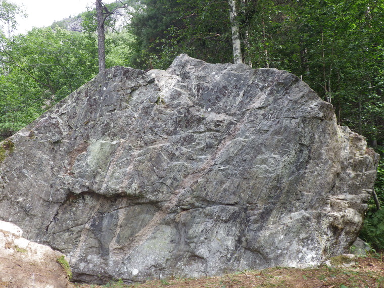Serpent Boulder