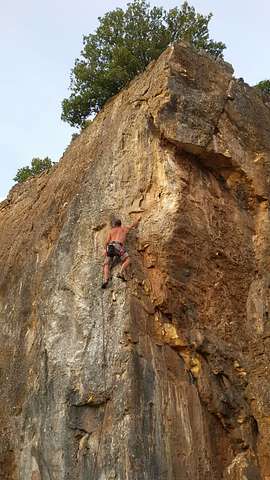 Emiliano Climber