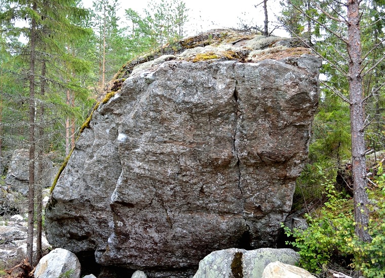 Pahakivi