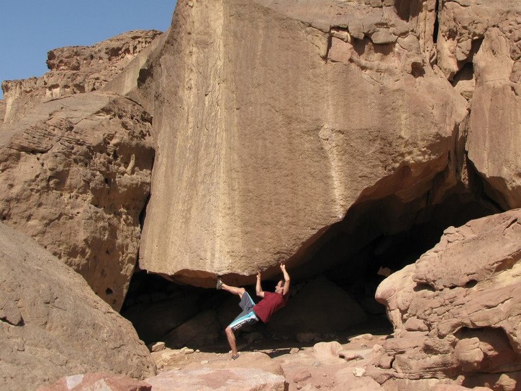 Solomon Pillars bouldering area Group 2 - 2