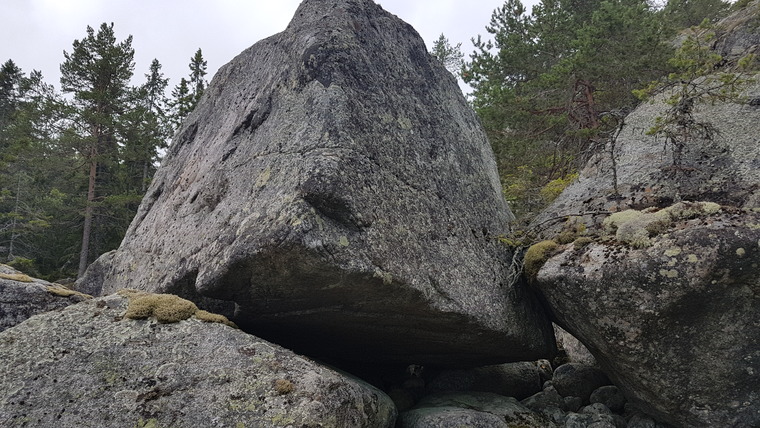 Block- och väggdalen