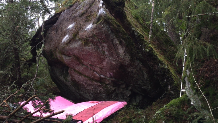 Sektor C Första Stenen