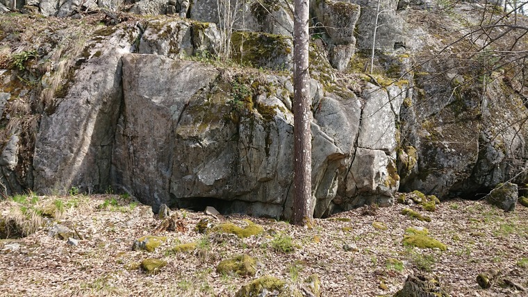 Akropolis lätta väggen