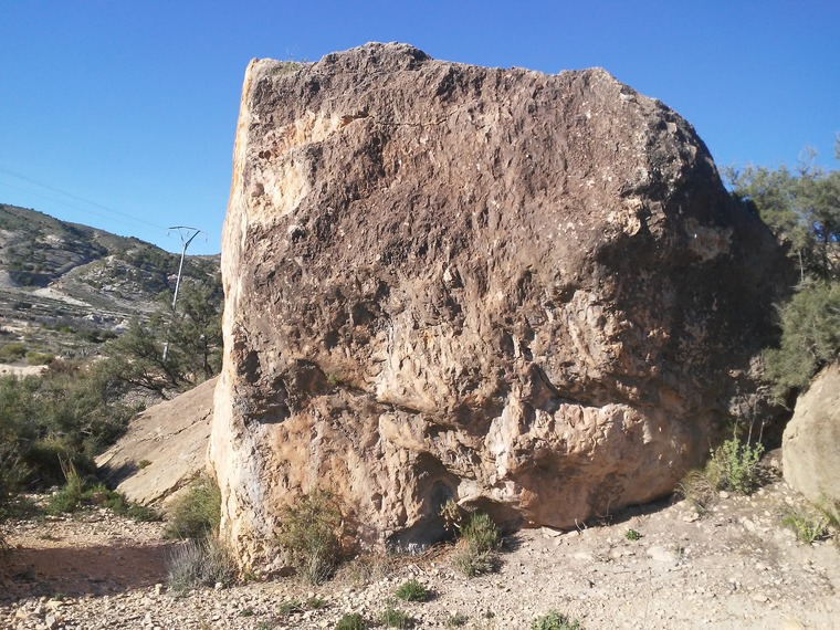 NoName- Ya limpios por otras personas