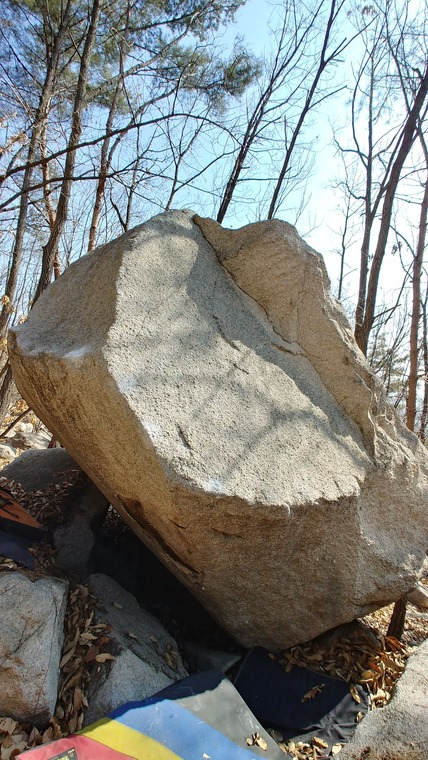 마당바위(Madang)