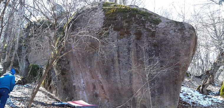 На цыпочках