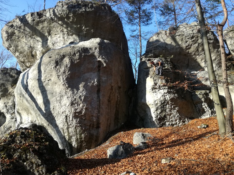 Skałka przy Grórnych Popielowych