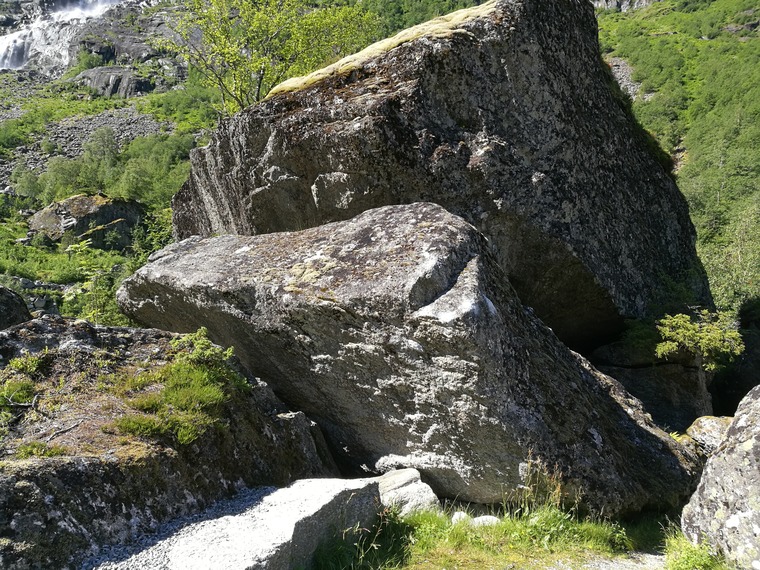 Mantel/dau/gammel/høy