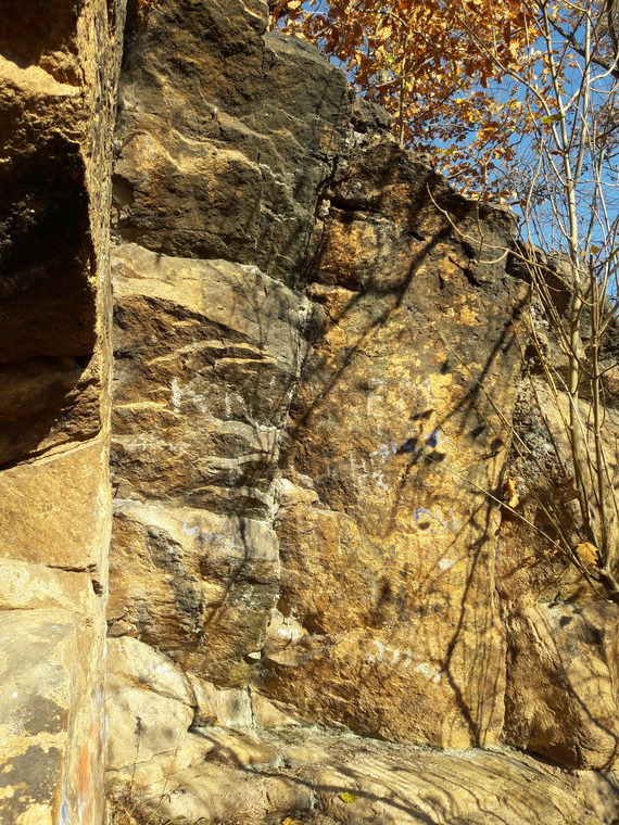 Golzernmühle Boulders