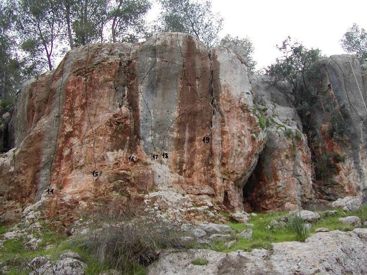 Gefet cliff