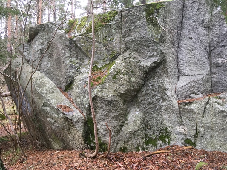 Gribbylund Boulder
