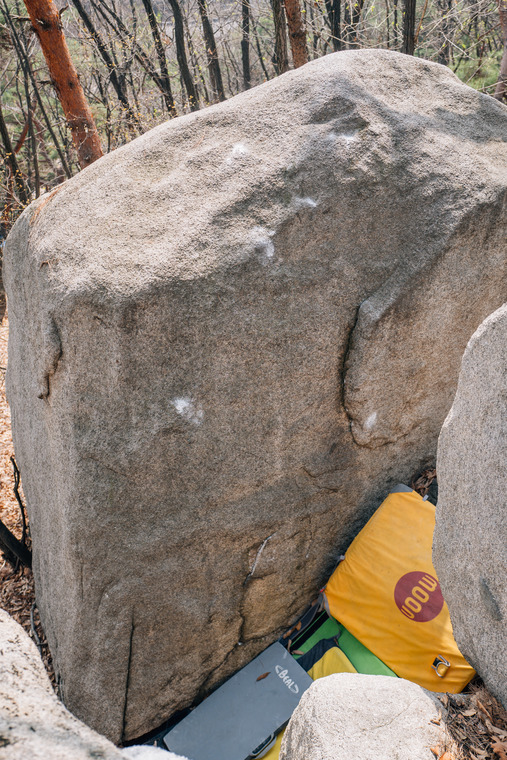 마당바위(Madang)