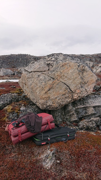 Slightly overhanging