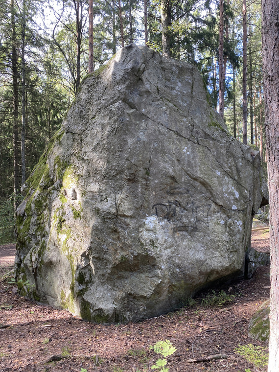 Anton Vikstr‎öm Memorial Boulder