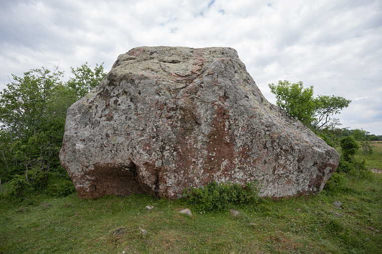 Väike-Pakri rändrahn