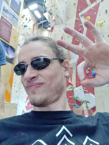 Alek Wael