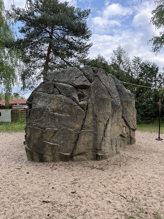 Steinzeit Spielplatz