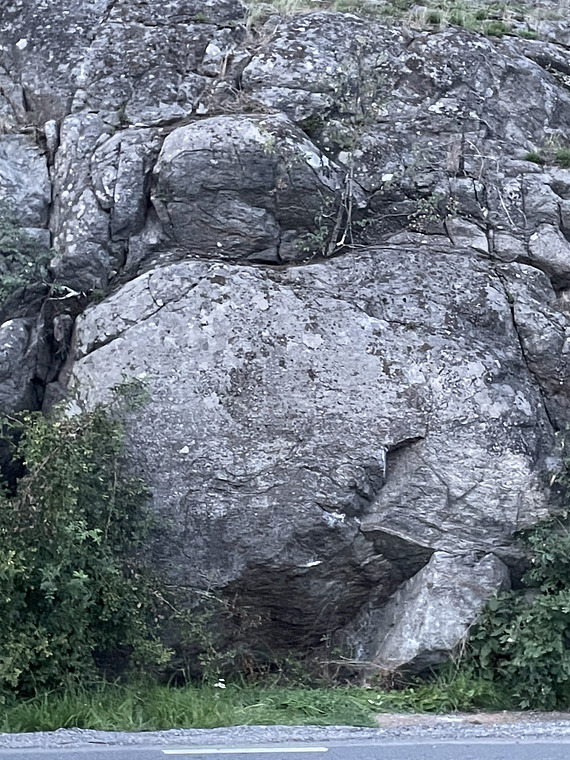 Överhängande väggen