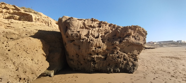 Imsouane Beach Boulder ⛱️