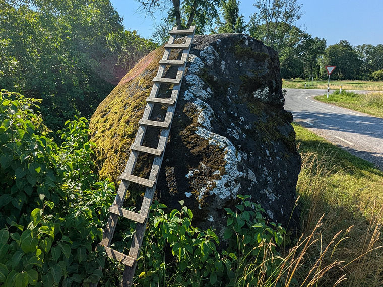 Vanapagana kivi (Tõllukivi)