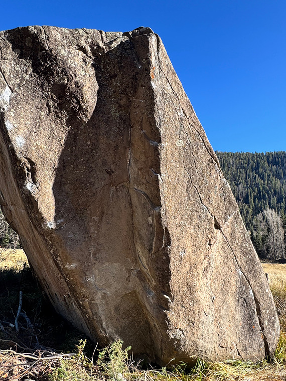 Chain station boulder