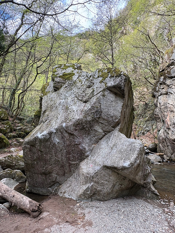 Lanableau Boulder 1