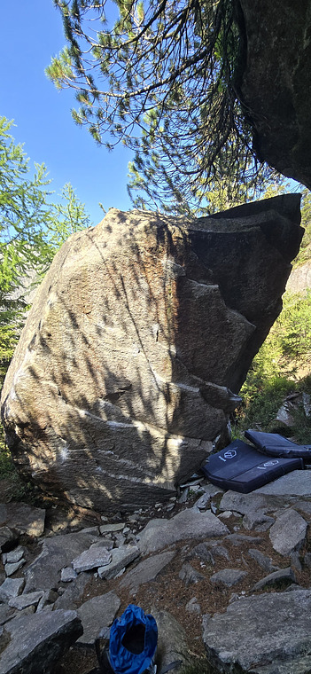 Section 3, boulder 9