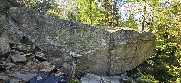 Section 3, boulder 9
