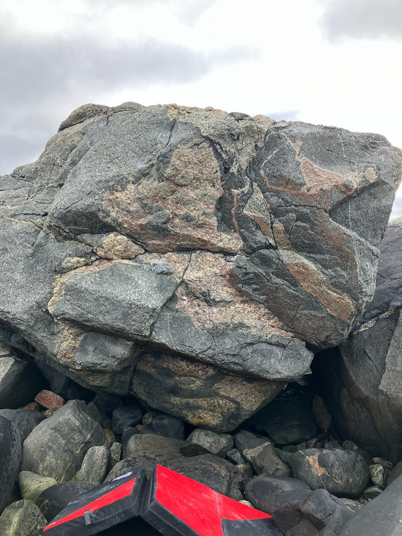 Fjæresteinen 